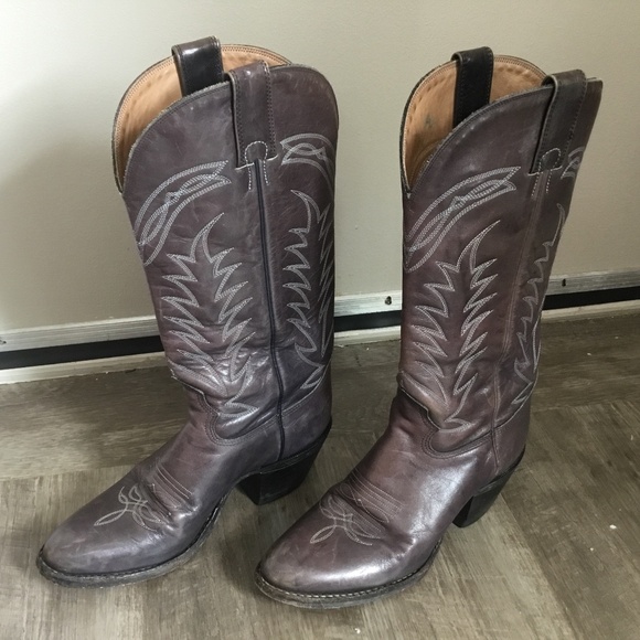 Biltrite Distressed Cowgirl Boots - Picture 9 of 10